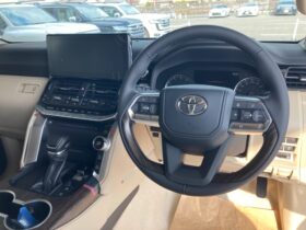 
									TOYOTA Land Cruiser Wagon ZX   Modelista Aero – Unused Pearl White 2023′ JWB67 full								