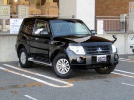 MITSUBISHI Pajero 3.0 Short VR-I 4WD Black 2010′ KEFGX