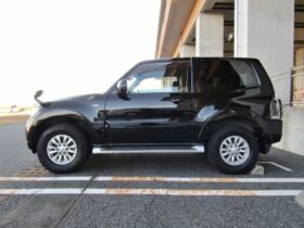 
									MITSUBISHI Pajero 3.0 Short VR-I 4WD Black 2010′ KEFGX full								