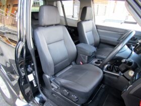 
									MITSUBISHI Pajero 3.0 Short VR-I 4WD Black 2010′ KEFGX full								
