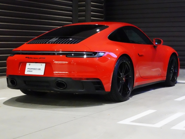 Porsche 911 Carrera GTS Red 2022′ KOTB7
