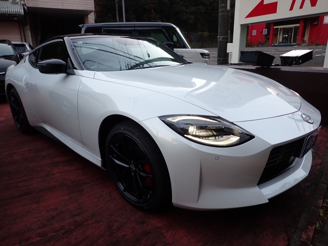 NISSAN Fairlady Z Ver ST Pearl White 2024′ KZJ8D