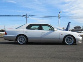 
									TOYOTA Celsior C Specifications Pearl White/Gray 1997′ L83TZ full								