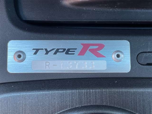 HONDA Civic Type R White 2010′ LO6I8