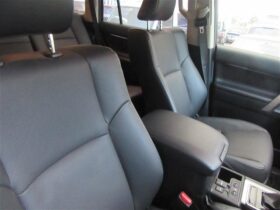 
									TOYOTA Land Cruiser Prado 2.7 TX L Package 7 Persons Black 2023′ LPKTM full								